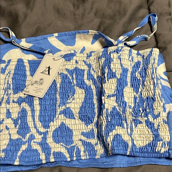 Blue and Cream Strappy Top - Picture 2 of 3